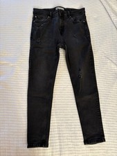 jeans neri strappati uomo Zara