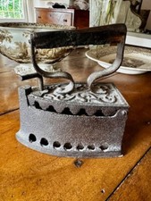 Ferro da stiro antico a