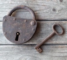 Lucchetto Antico In Ferro Con