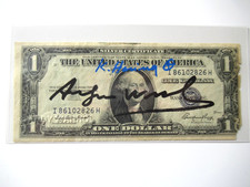 b) A. WARHOL/K.HARING