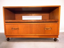Mobile porta tv media G Plan teak metà secolo vintage MCM rolling unit anni 60