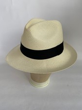 Cappello Seconds-Panama fatto a mano in Ecuador. Fedora firmata. Bianco. Misura 55 cm.