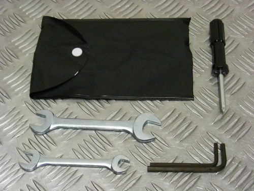 Kit attrezzi dl650 originale - attrezzi,