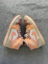 Nike Air Jordan 1 Mid scarpe