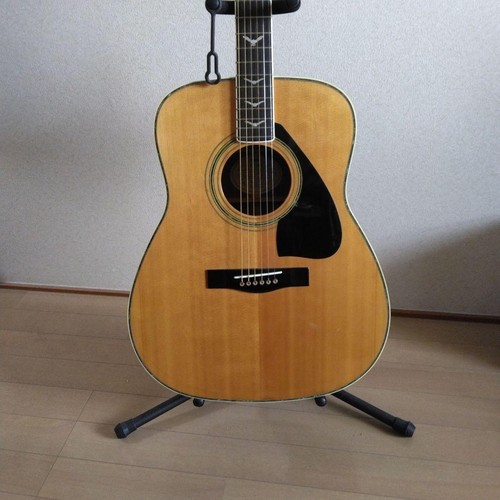 Chitarra acustica vintage