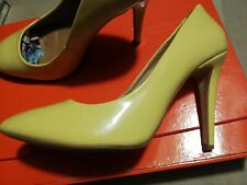 Zara scarpe donna con tacco 10 - colore Crema lucido o Giallo canarino n.39