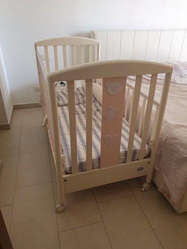 Lettino legno con sponde - in,