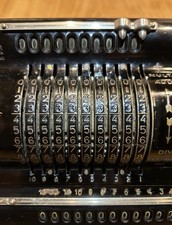 Calcolatrice Meccanica d'Epoca