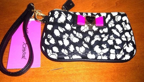Betsey johnson wristlet my - johnson, be