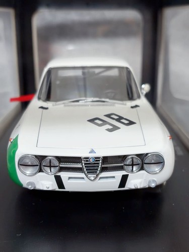 Autoart millennium alfa - autoart,