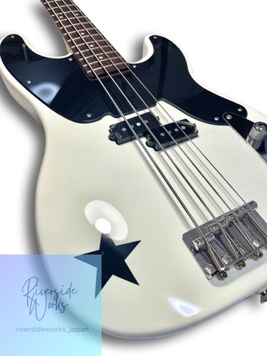 Basso elettrico limitato