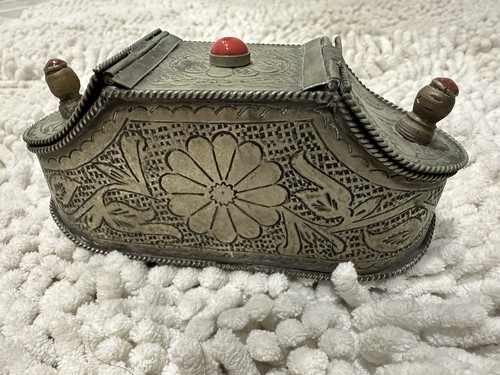 Snuff trinket box vintage - snuff/trinket,