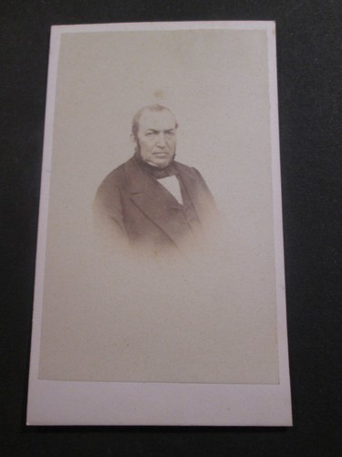 Photo cdv juge tribunal - juge,