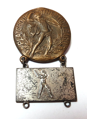 1935 double medal pin - double, baseball