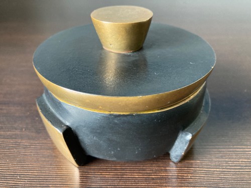 Scatola con coperchio vintage