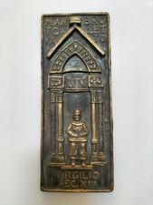 Fermacarte vintage in ottone anticato Virgilio in cattedra a Mantova Broletto