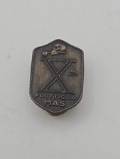 DISTINTIVO A PLACCA X