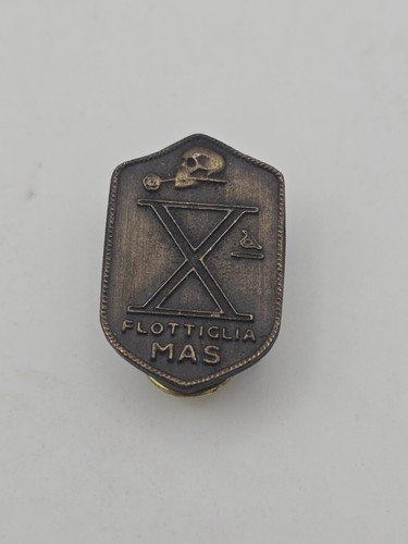 Distintivo placca x - a,