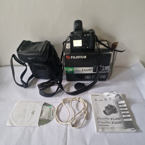 Fujifilm finepix s5600 1 - finepix,