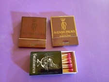 Tre scatoline di fiammiferi