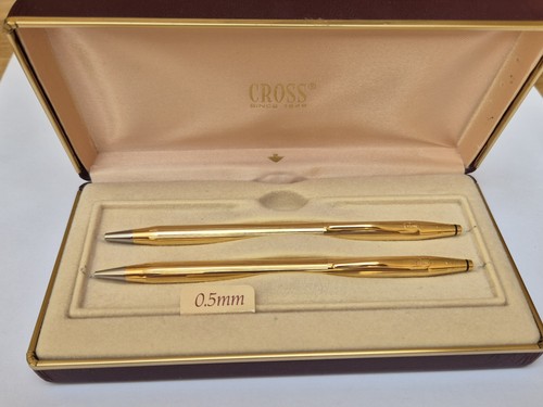 Stunning vintage cross - stunning, 18kt