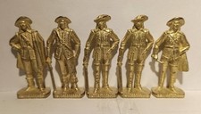  vendo Soldatini Kinder serie completa Moschettieri 40mm Oro N° (Con Variante) 