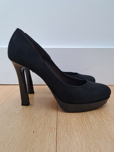 Scarpe con tacco alto
