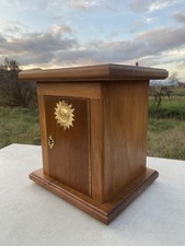 Tabernacolo in legno di noce