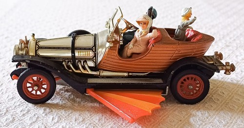 Corgi toys chitty - toys, bang
