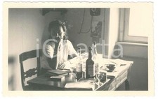 1940 ca MILANO Adriana GHERARDI traduttrice e scrittrice alla scrivania (1)