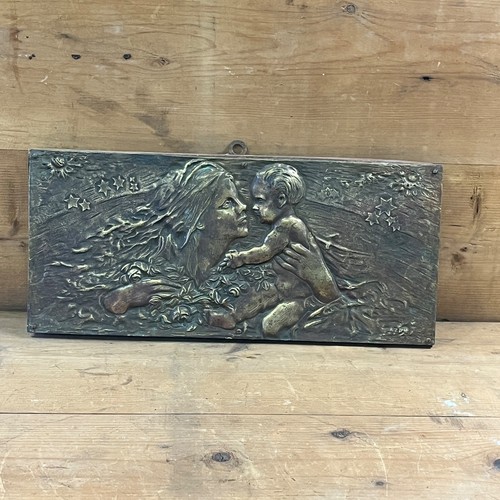 Grande bassorilievo ottone - in,