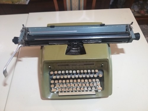 Macchina scrivere vintage - macchina, da