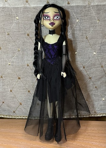 Goth bleeding edge - goth, doll