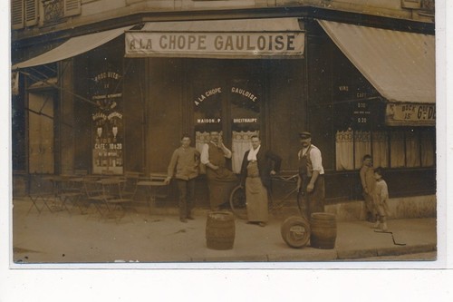 Paris la chope gauloise - :,