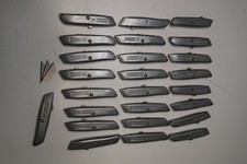 Lotto 25x coltelli utility