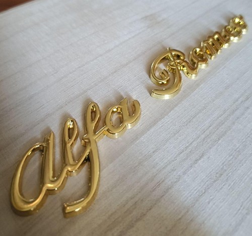 Alfa romeo metal emblem gold - romeo,