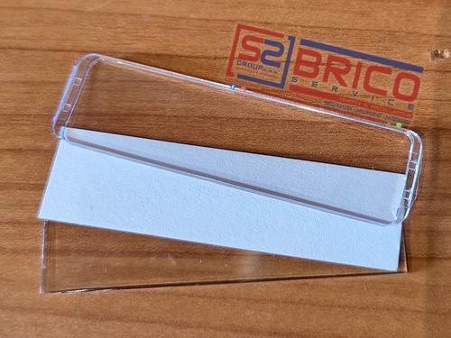 Vetrino con piastrina - , e