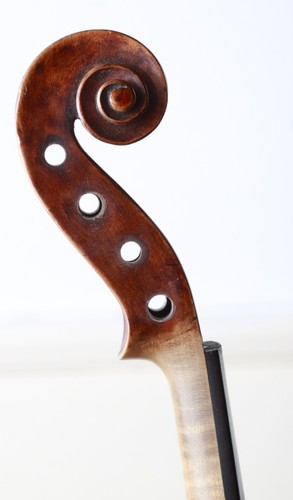Bel violino antico circa