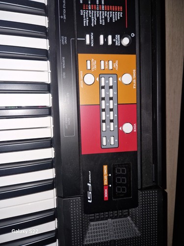 Pianola yamaha psr f51 - pianola,