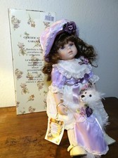 Bambola in fine porcellana