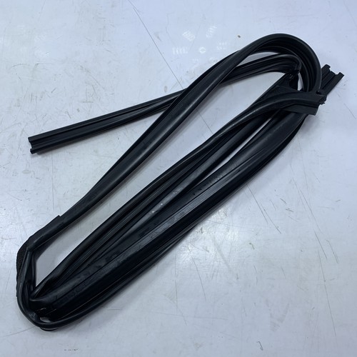 68151 0d010 guarnizione vetro - 68151-0d010,