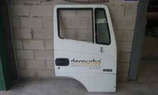 porta anteriore destra per