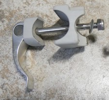 Quick release cargo left- and