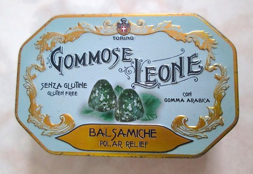 Scatola latta vuota - di,