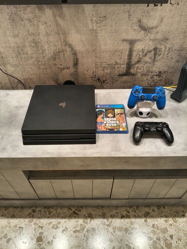 Sony playstation pro 1tb - 4,