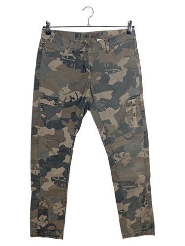 Not the same pantaloni - the,