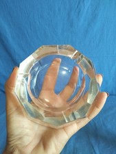 Posacenere 9 lati  3 Sigarette