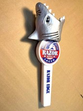 Manico rubinetto birra RAZOR EDGE LAGER GRANDE SQUALO BIANCO. TAZMANIA, AUSTRALIA. RARO