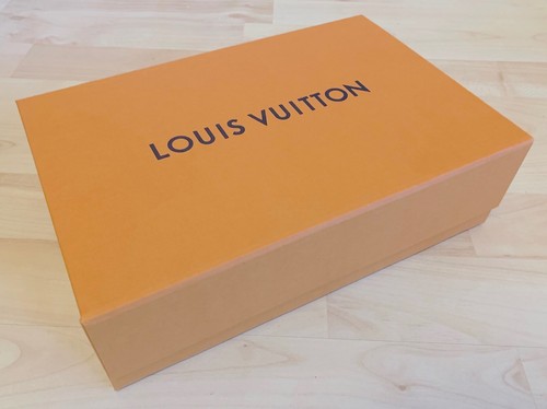 Autentica scatola vuota - , louis