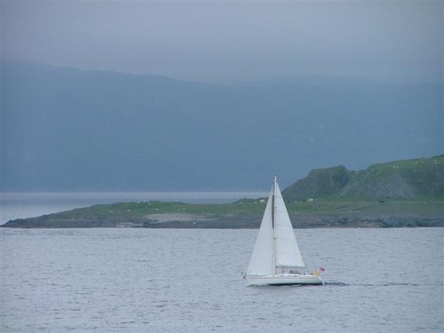 Photo 6x4 yacht passing - 6x4,